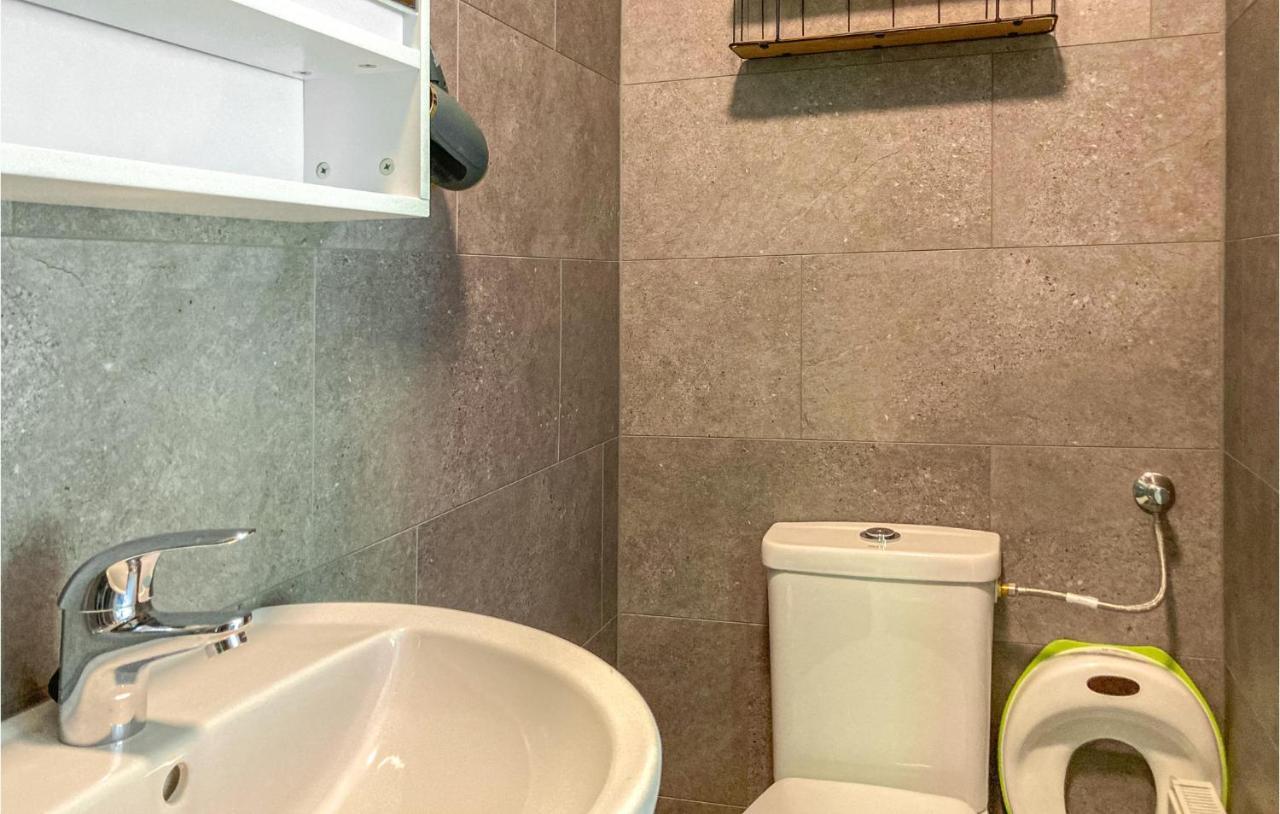 Cozy Home In Heinkenszand With Sauna Extérieur photo